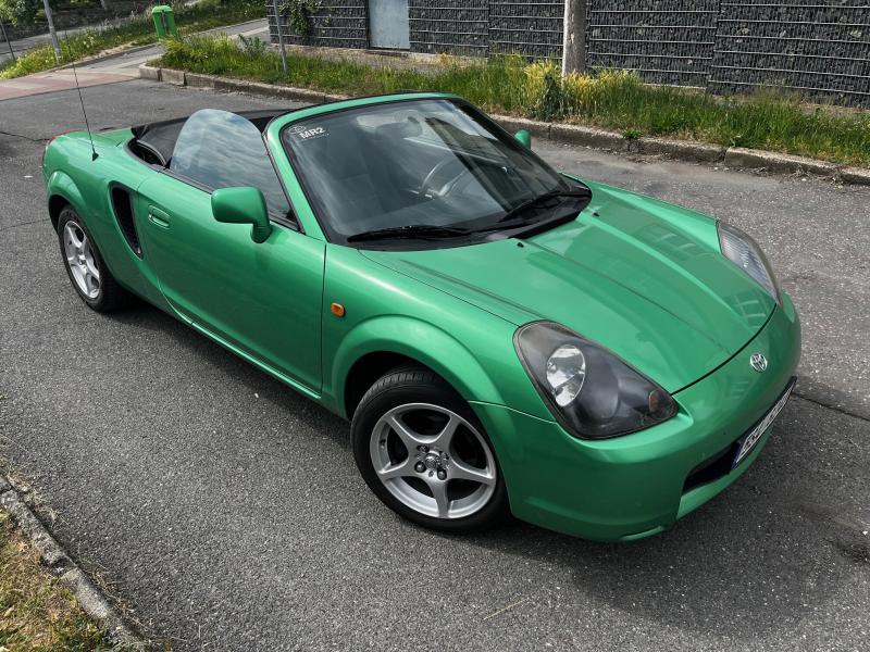 Toyota MR2