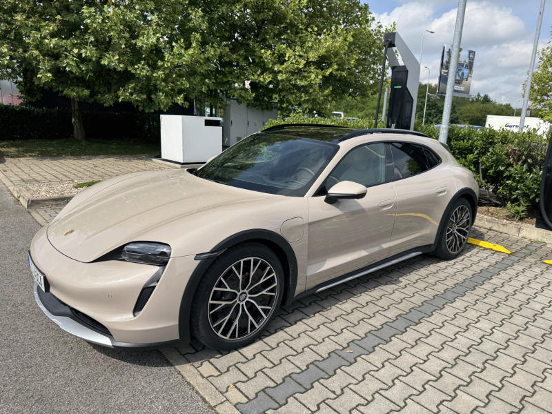 Porsche Taycan