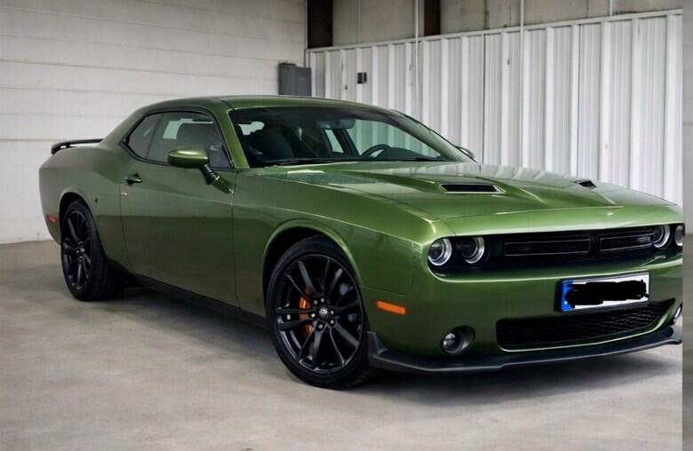 Dodge Challenger