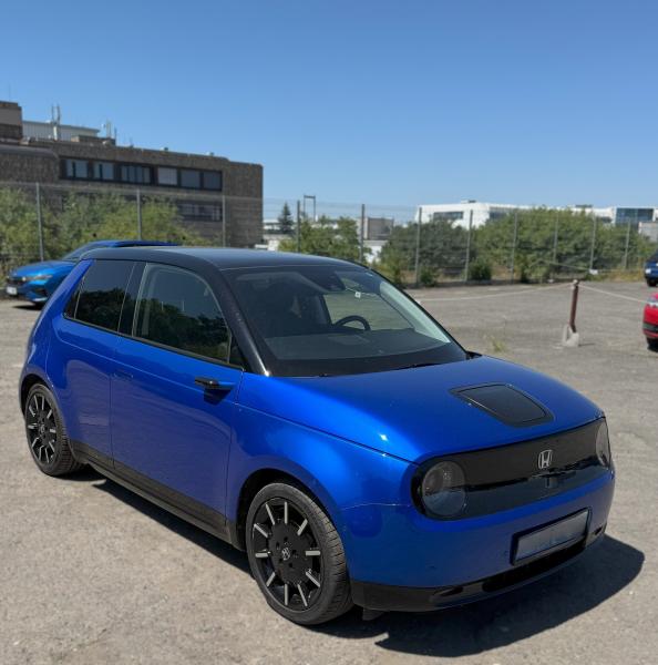 Honda e