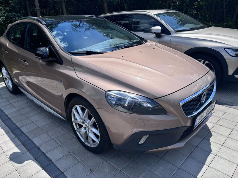 Volvo V40