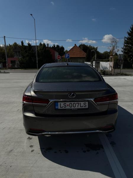 Lexus LS 500h