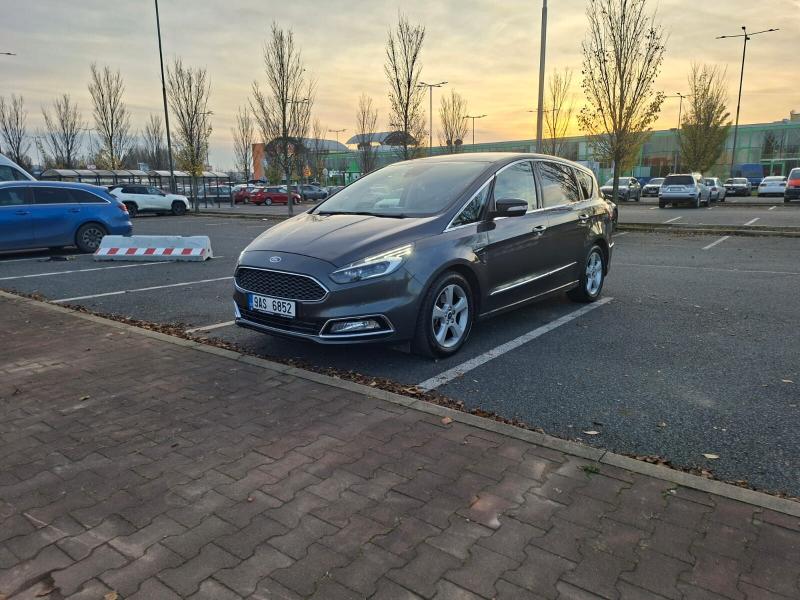Ford S-MAX
