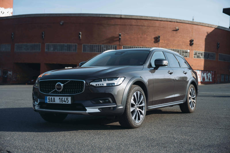 Volvo V90
