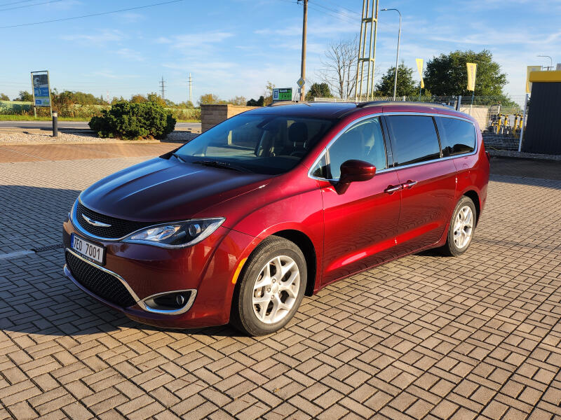 Chrysler Pacifica