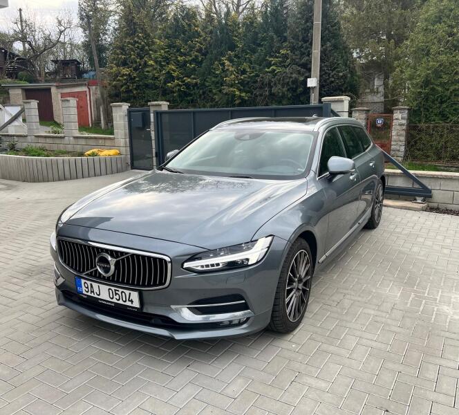 Volvo V90