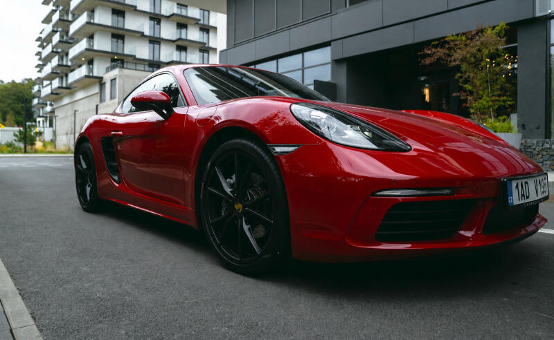 Porsche 718