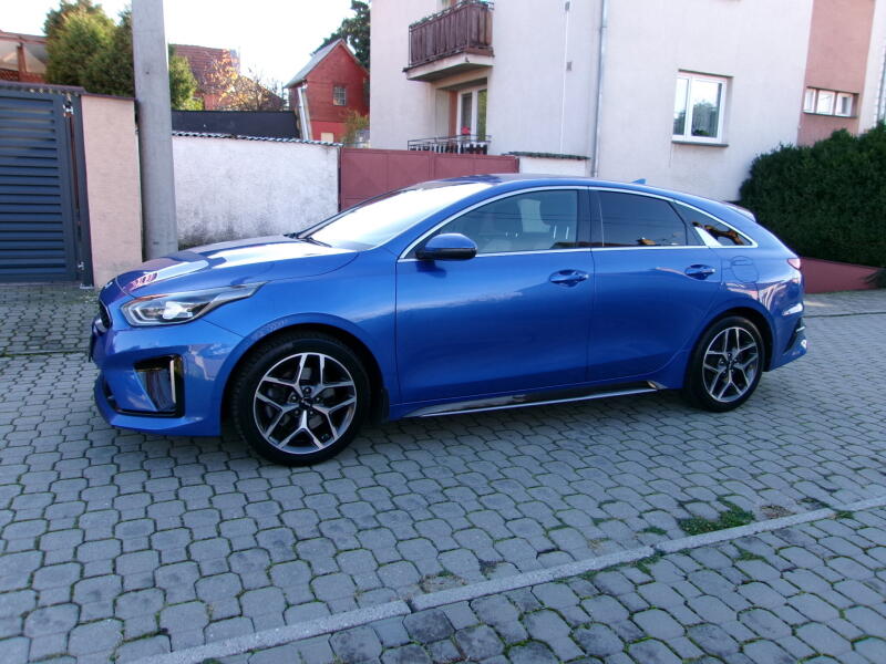 Kia ProCeed