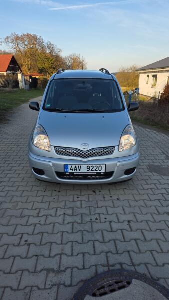 Toyota Yaris Verso