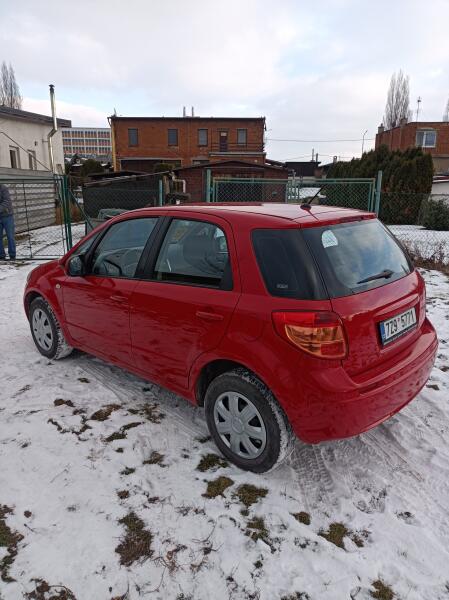 Suzuki SX4