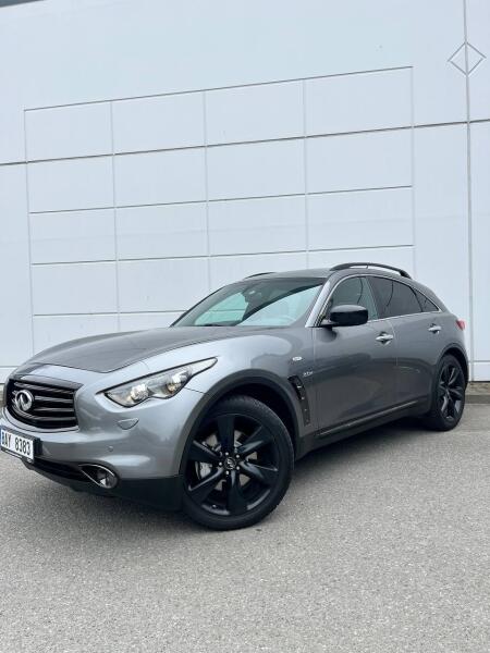 Infiniti QX70