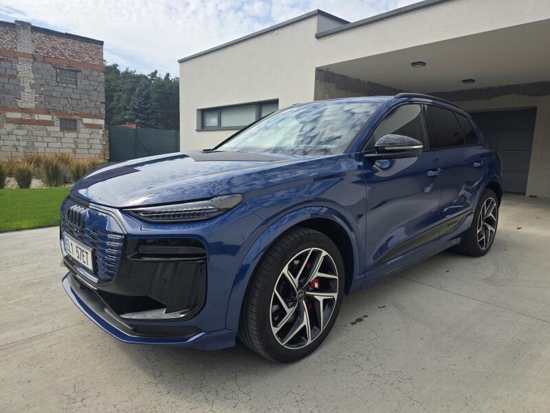Audi SQ6 e-tron