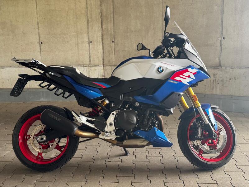BMW F 900 XR