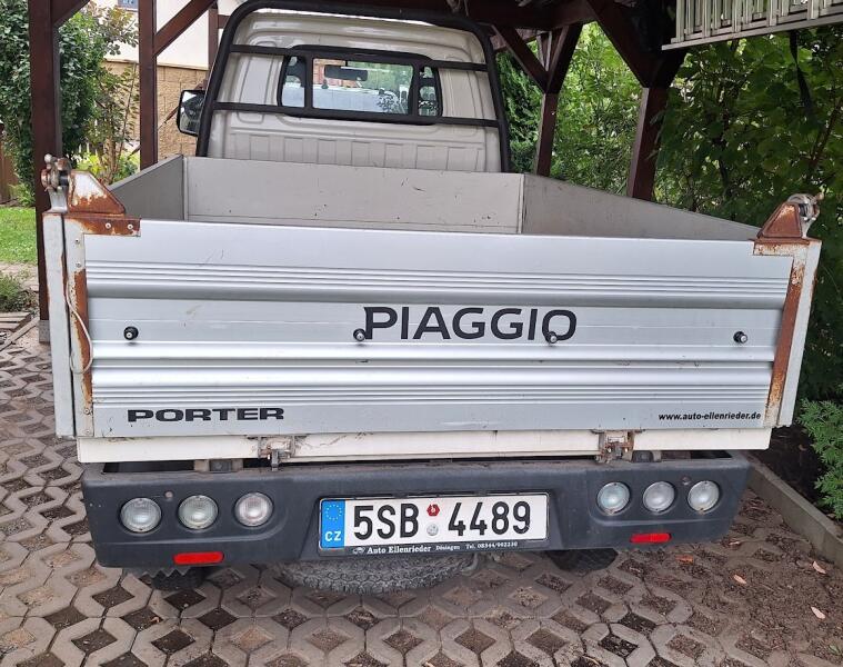 Piaggio Porter