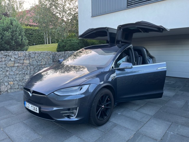 Tesla Model X