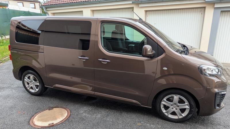 Peugeot Traveller