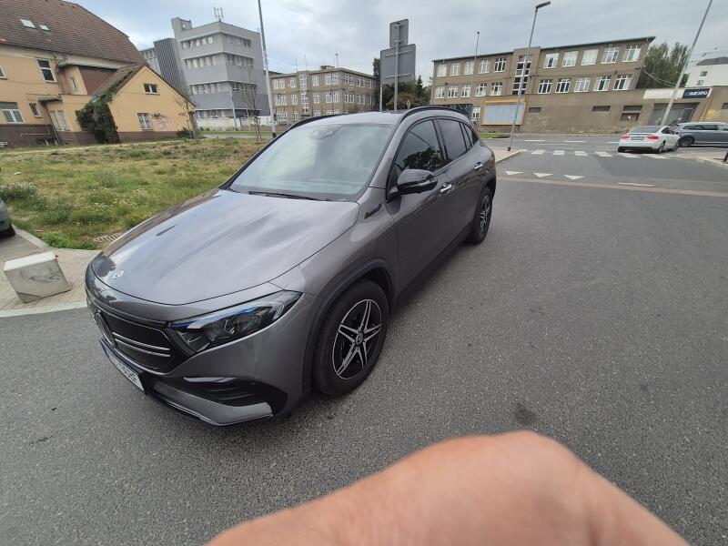 Mercedes-Benz EQA