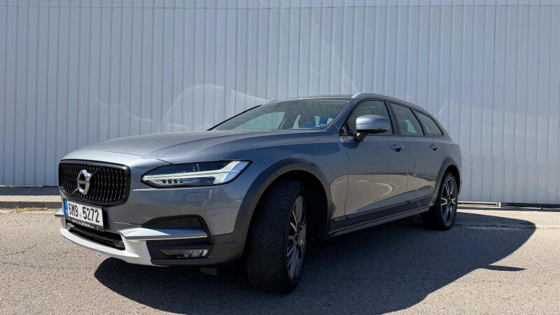 Volvo V90