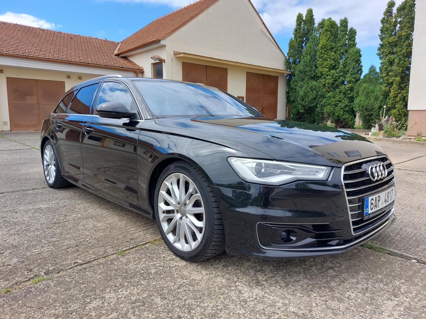 Audi A6 3,0 TDi 200 kw VELKÁ VÝBAVA