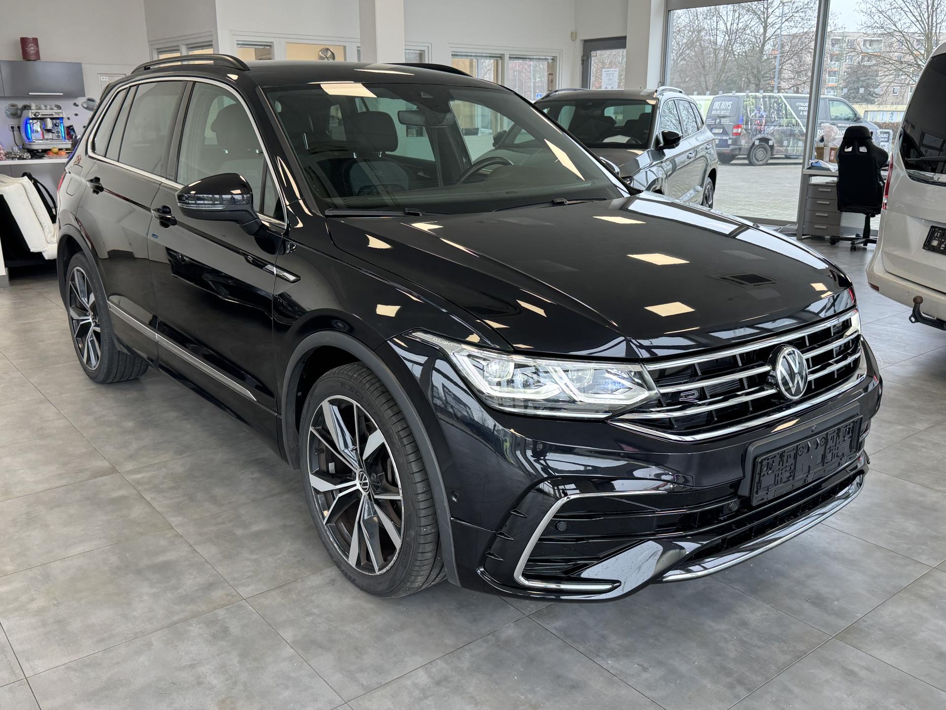 Volkswagen Tiguan 2,0TSi 4M R-LINE LED NAVI 