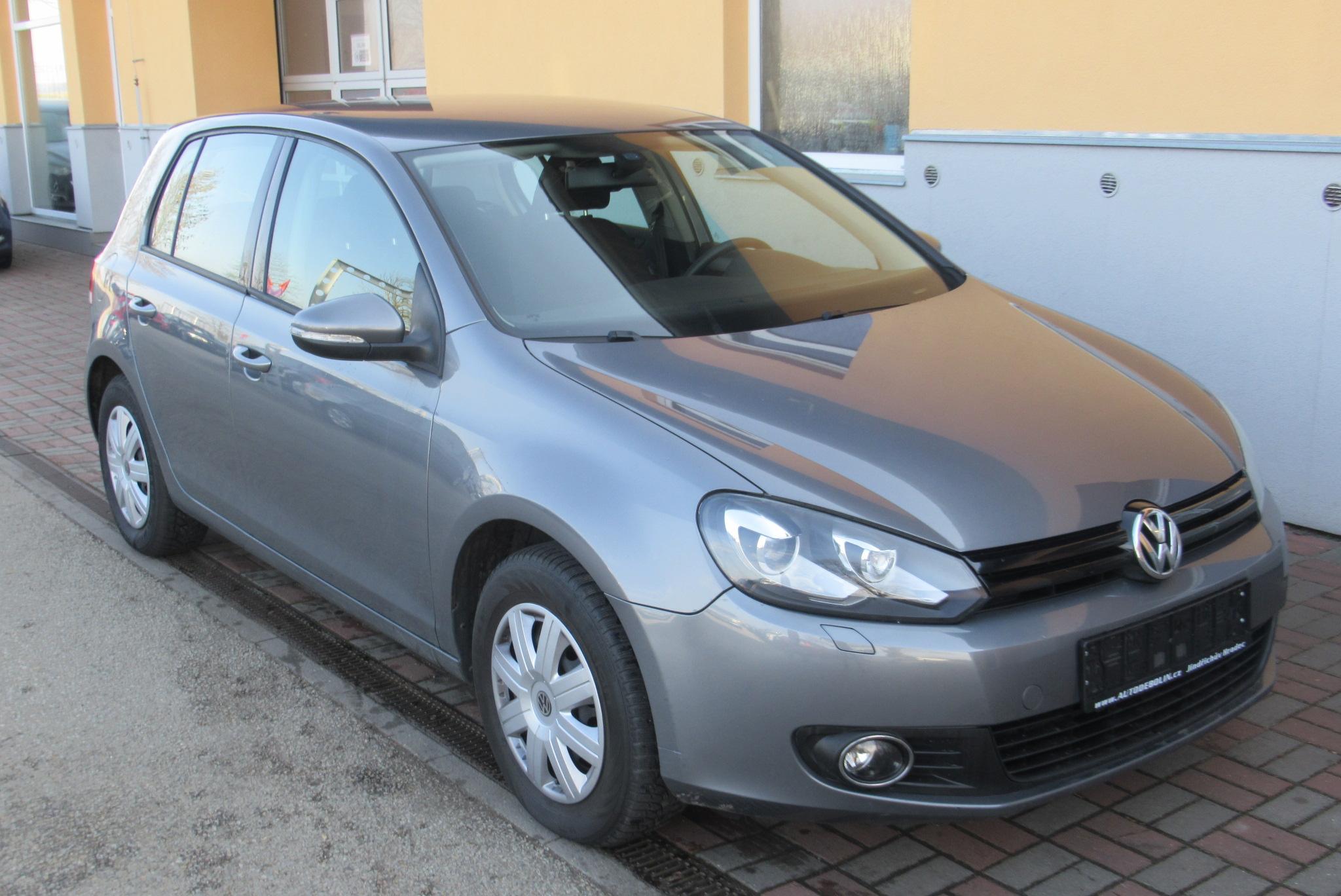 Volkswagen Golf 1.6 TDi KLIMA XENONY
