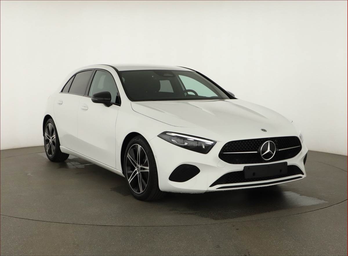 Mercedes-Benz Třídy A (2025) A 200 - detail fotky 1