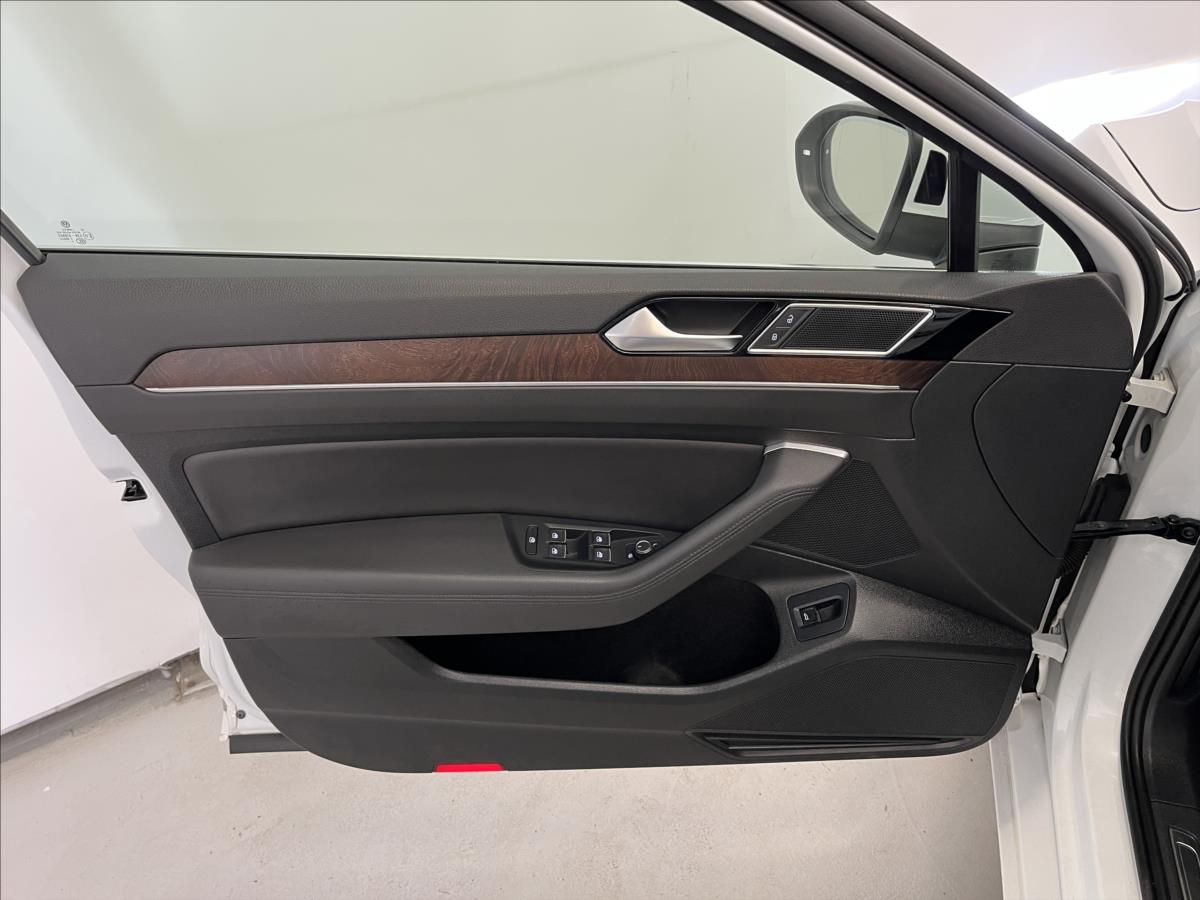 Volkswagen Passat R-line 4x4 7DSG 2,0 TDI