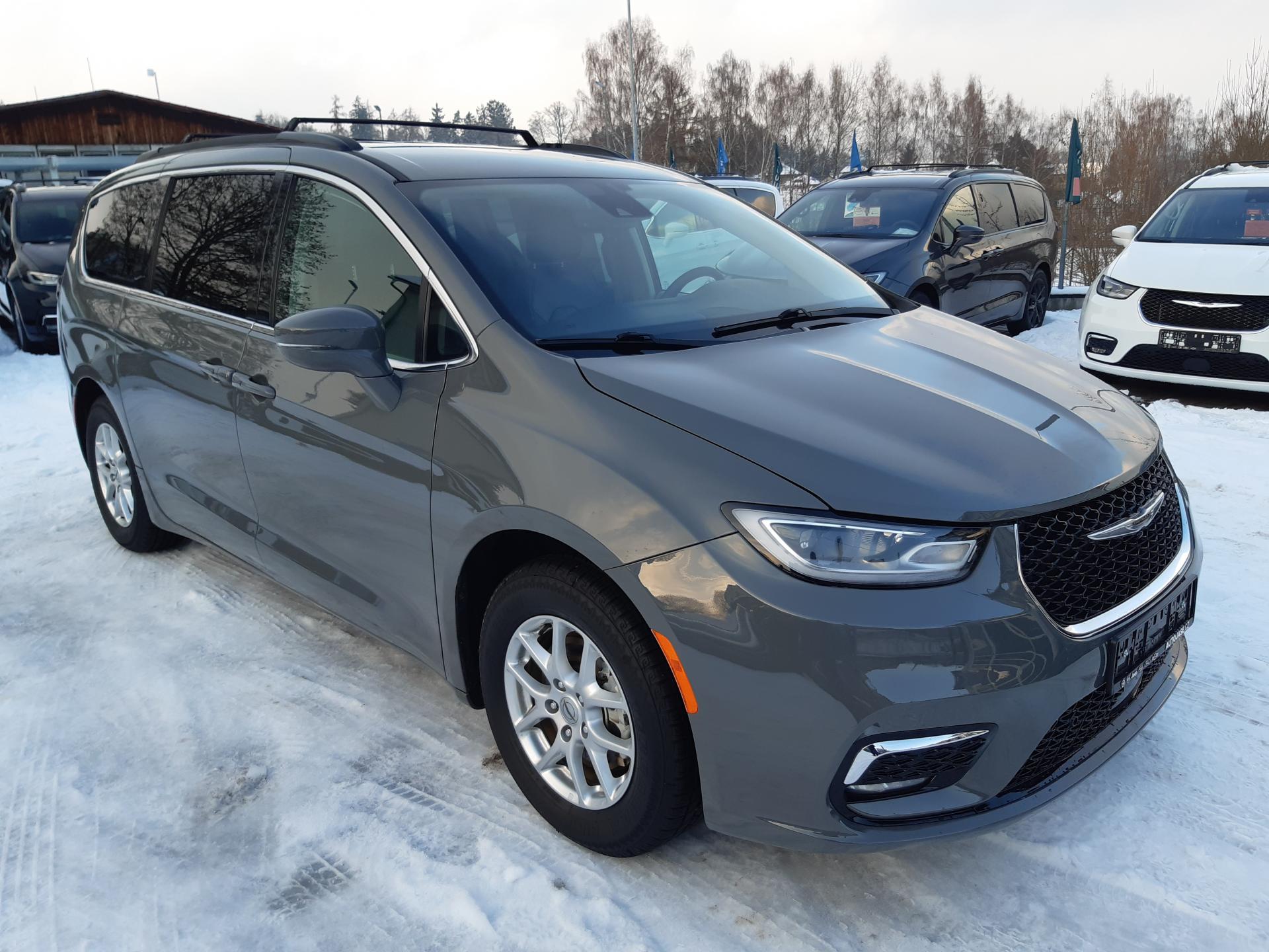 Chrysler Pacifica 3,6L V6, 7míst, kůže, servis