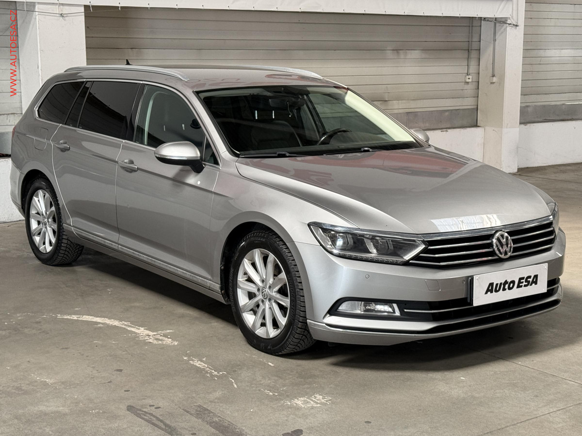 Volkswagen Passat 2.0 TDI, LED, masáž
