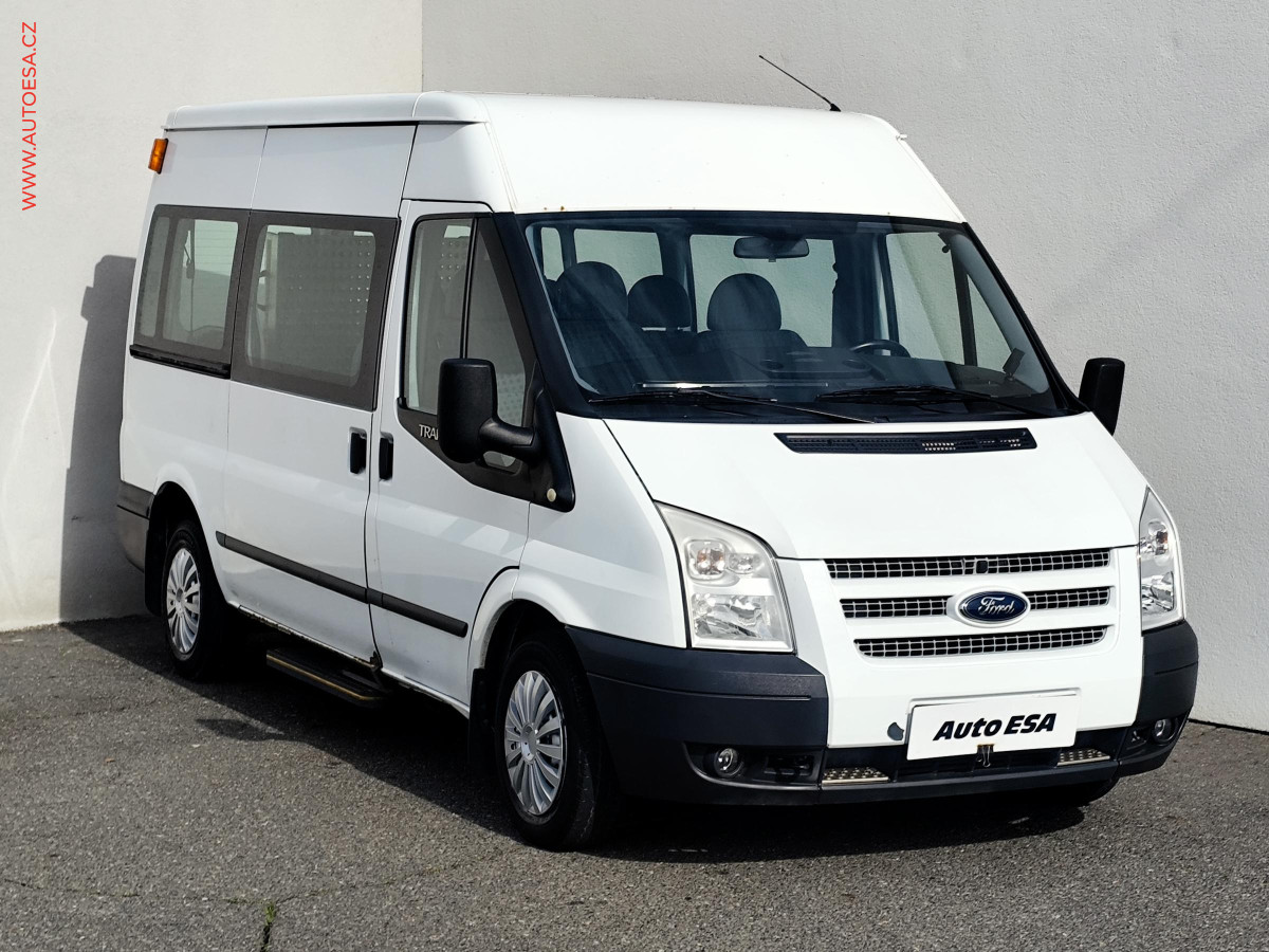 Ford Transit 2.2TDCi L2H2 6míst, TREND