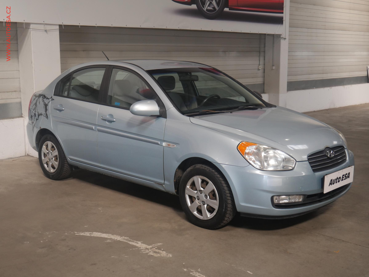Hyundai Accent 1.4i, ČR, AC, zmk.řazení