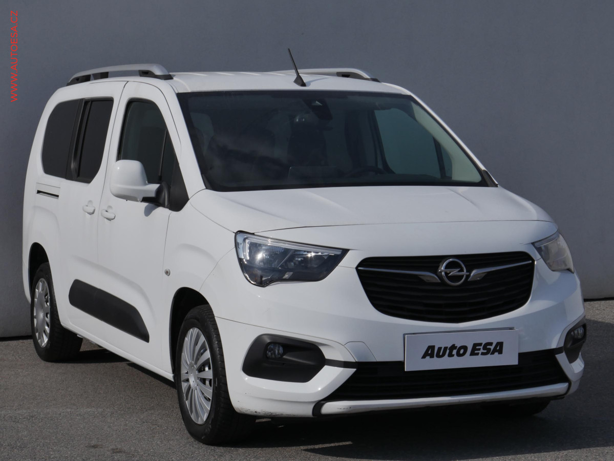 Opel Combo 1.5CDTi MAXi XL 7míst, 2.maj