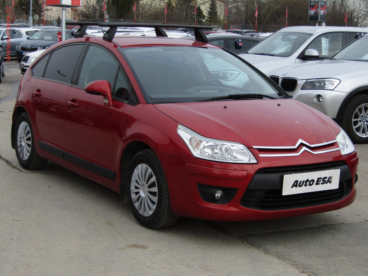 Citroën C4 1.4 16V, 1.maj,ČR, AC, STK2