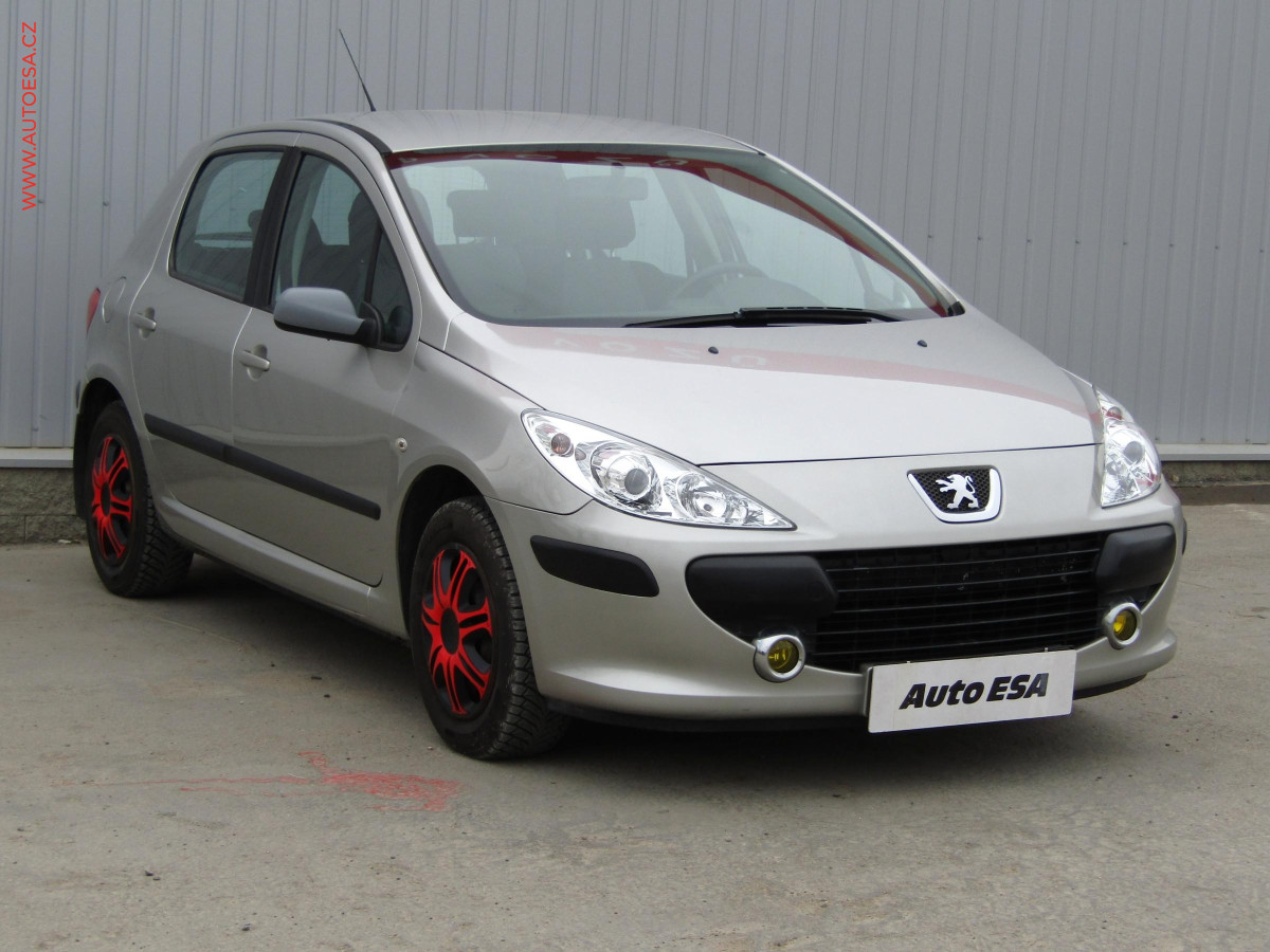 Peugeot 307 1.6 HDi, AC, tažné