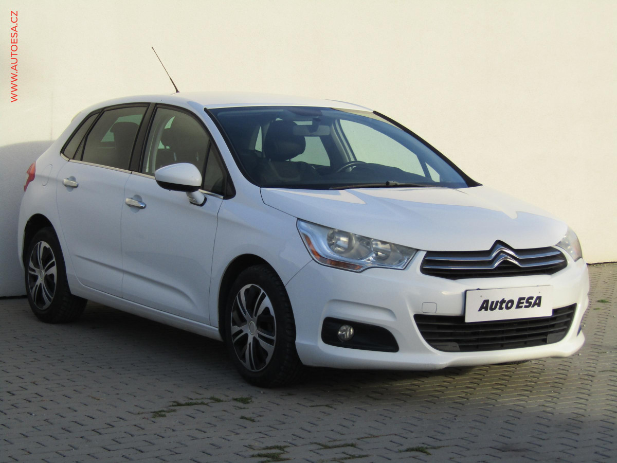 Citroën C4 1.6HDi, ČR, AC, park.kamera