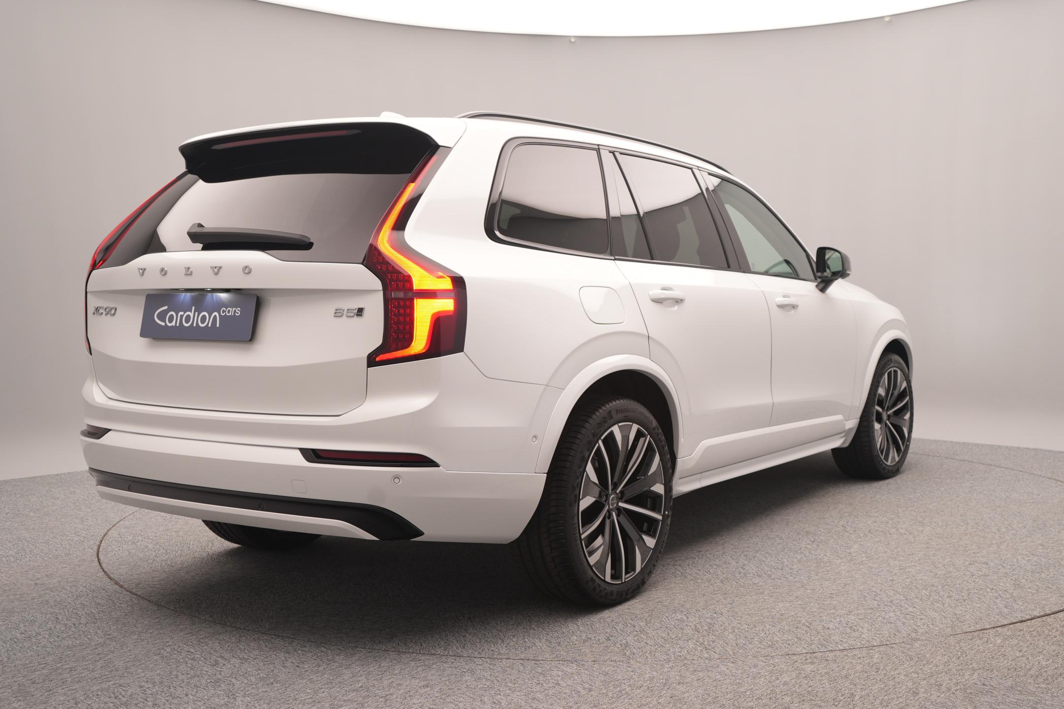 Volvo XC90 B5 AWD AUT DARK ULTRA 7-míst