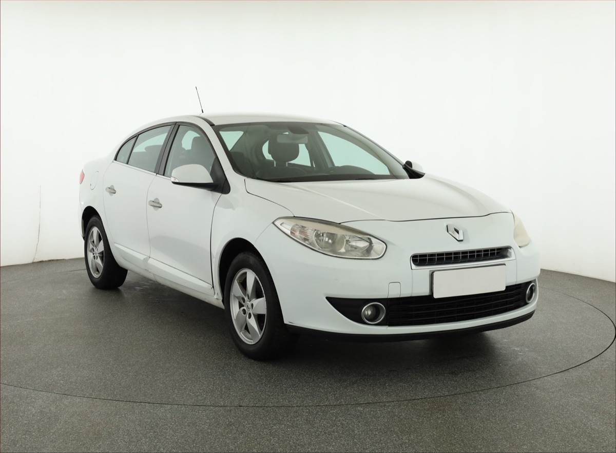 Renault Fluence 1.6 16V, po STK, Tažné