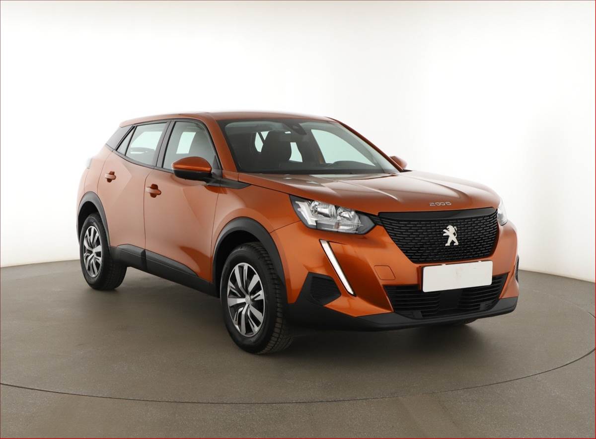 Peugeot 2008 Active 1.2 PureTech, ČR,1.maj