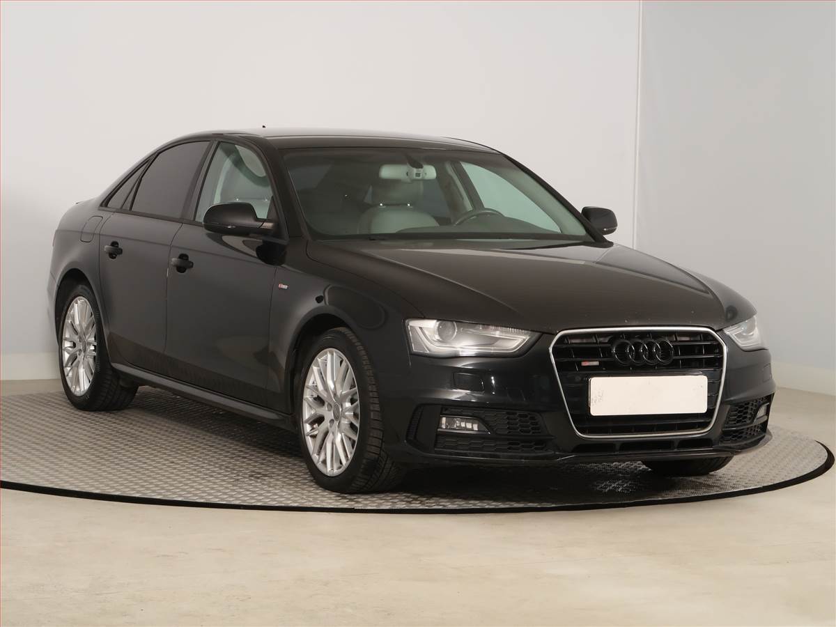 Audi A4 2.0 TDI, Automat, Navi