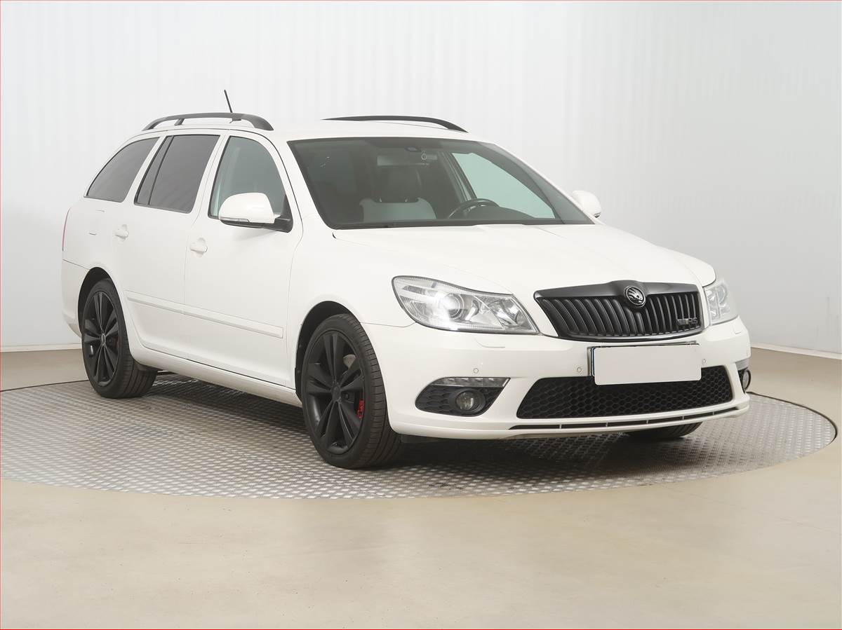 Škoda Octavia RS 2.0 TDI, Automat, Navi