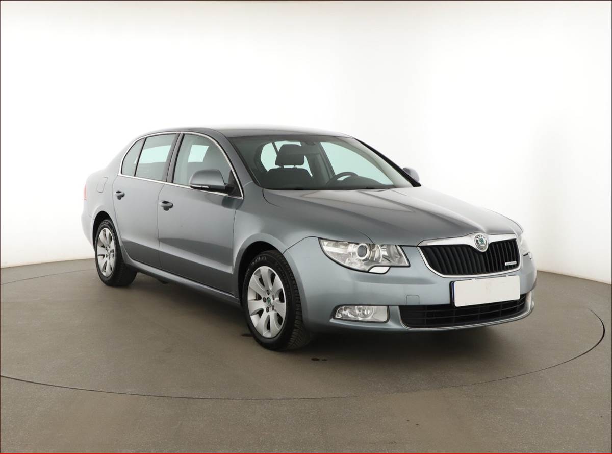 Škoda Superb 1.6 TDI, Tempomat