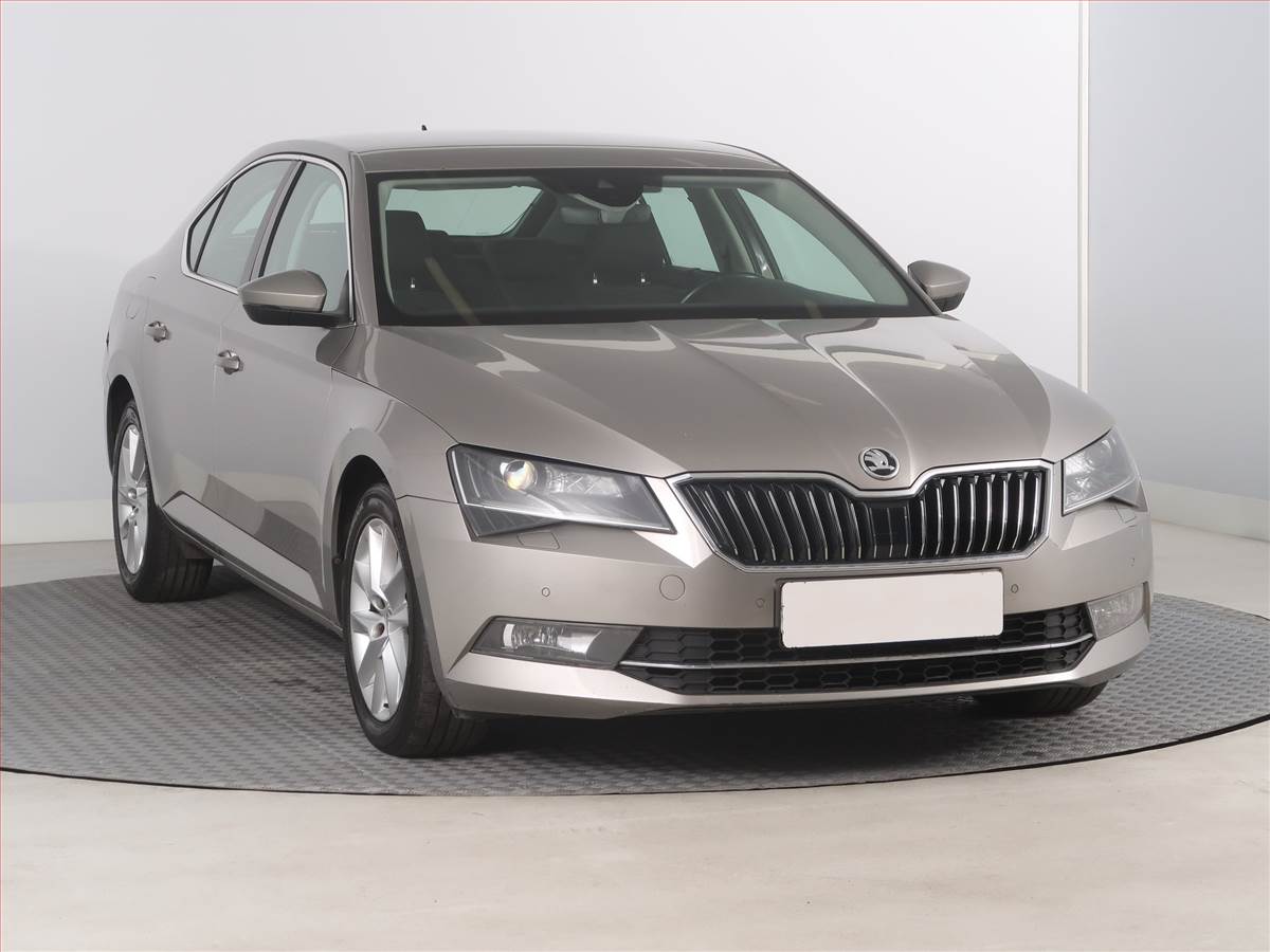 Škoda Superb 2.0 TDI, Automat, Bi-Xenony