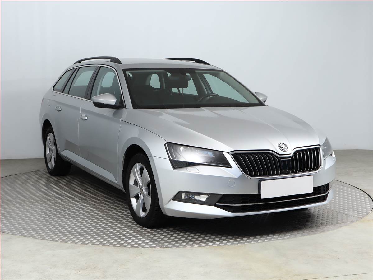 Škoda Superb 2.0 TDI, Automat, Navi