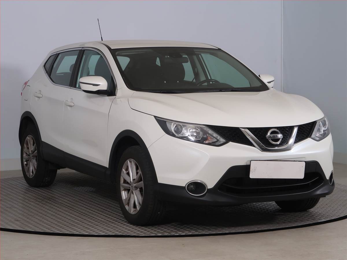 Nissan Qashqai 1.2 DIG-T, ČR,1.maj