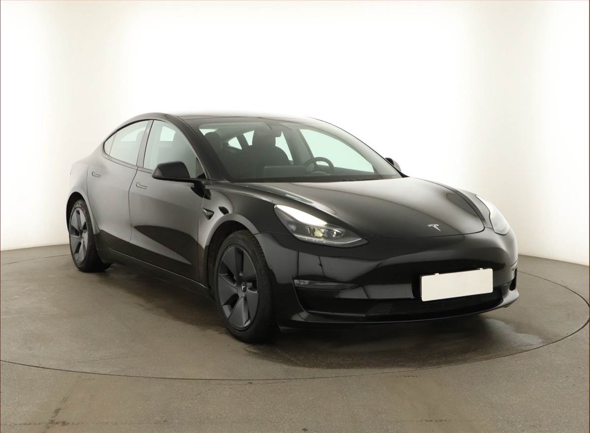 Tesla Model 3 (2021) Long Range 4WD 82kWh, SoH 85% - detail fotky 1