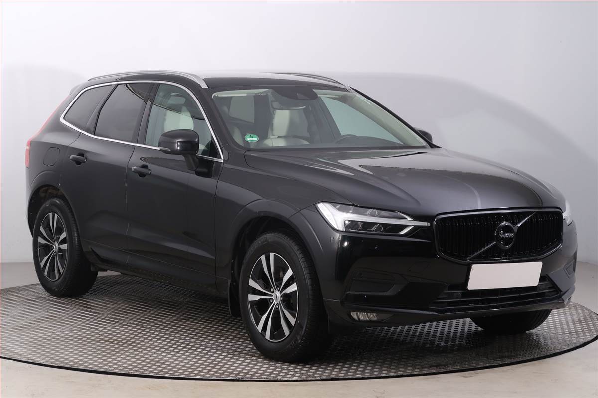 Volvo XC60 Momentum T5 AWD, 184kW, 4WD