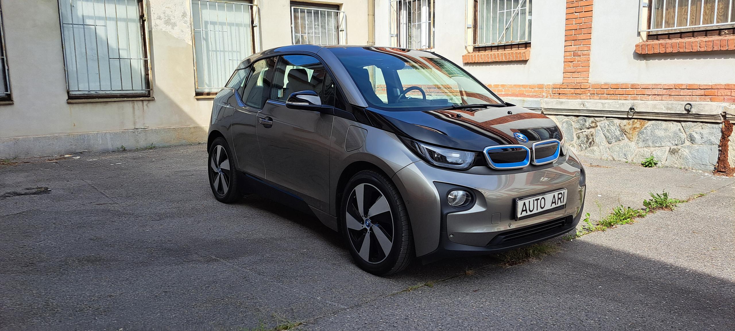 BMW i3 (2015) REX*LED*VÝBAVA*STAV*VÝHŘEV - detail fotky 1