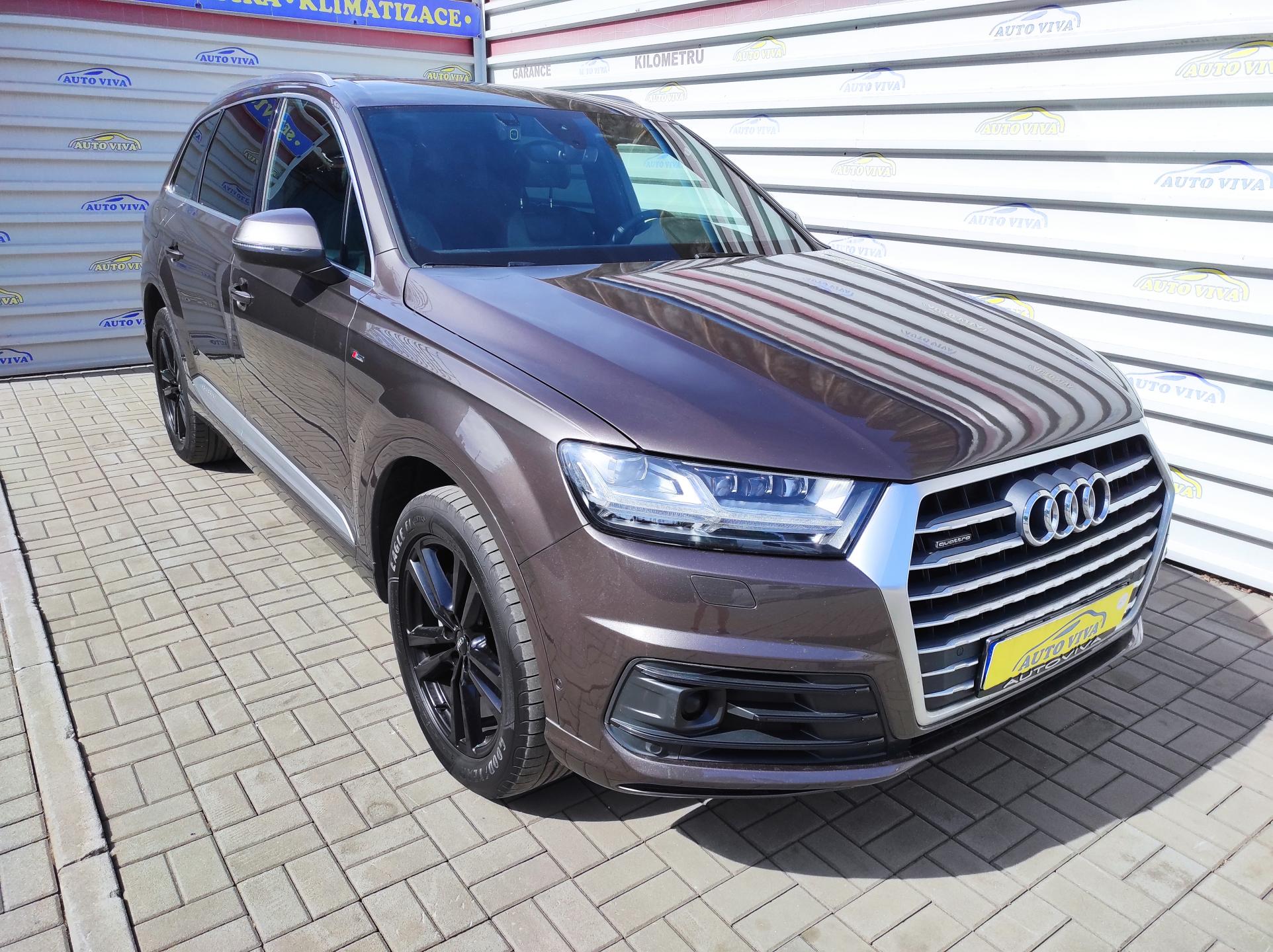 Audi Q7 3,0TDi 4x4,Sline,7 míst,Tažné