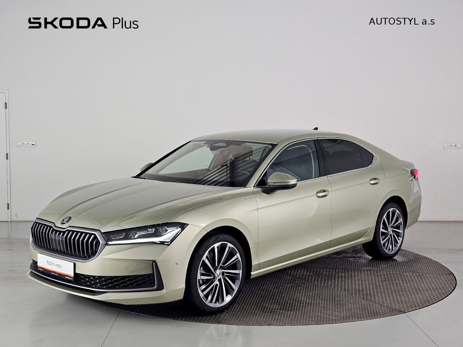 Škoda Superb 2.0TSI 195kW 4x4 DSG LAURIN A