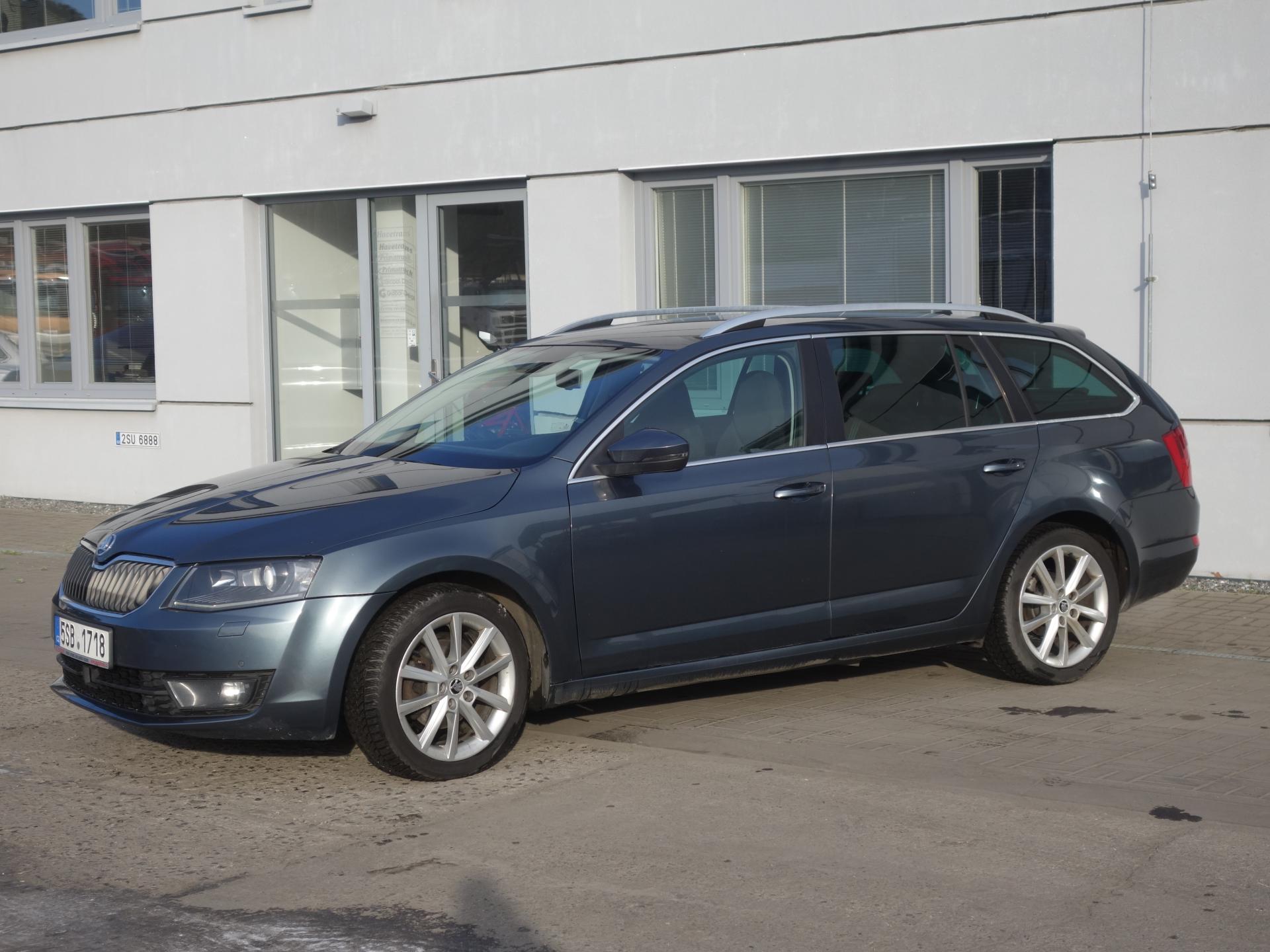 Škoda Octavia Combi Style 2.0 TDi DSG Xenony